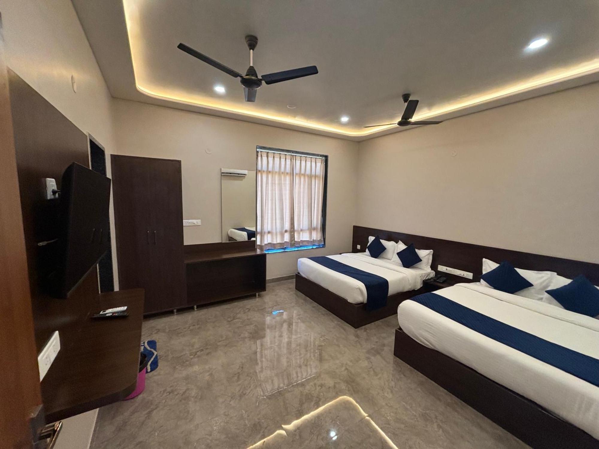 Hotel Sisodiya Palace Khātu Exterior foto